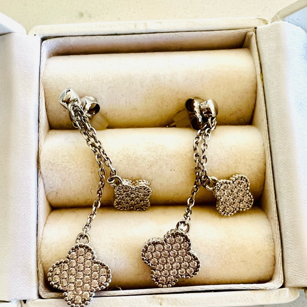 Dangling earrings clover from Italy